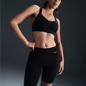 Nike Go Firm-Support Black Biker Shorts in XS
